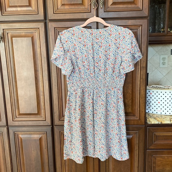 LOFT Floral Flutter Dress - Picture 10 of 11